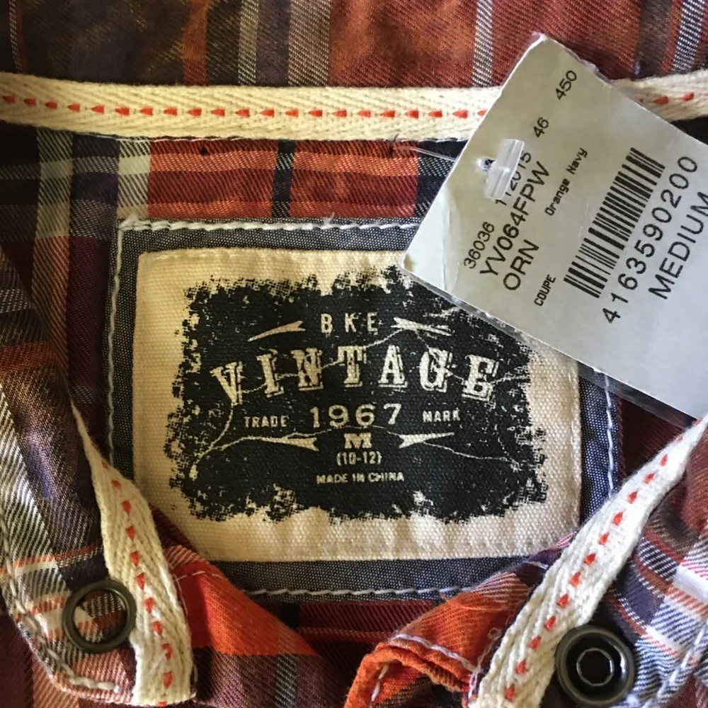 Buckle Boys Distressed Western Style Shirt size M